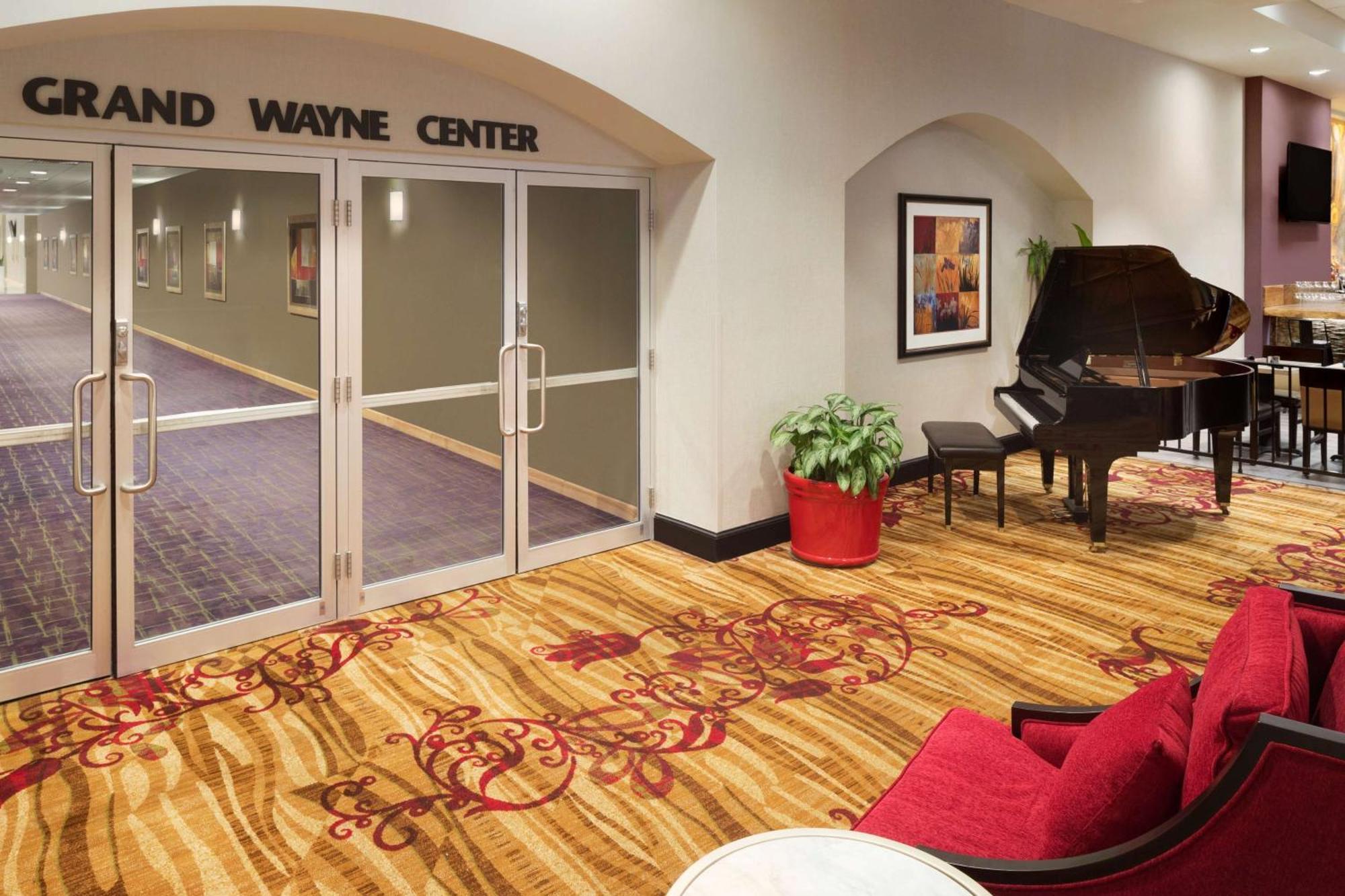 Hilton Fort Wayne At The Grand Wayne Convention Center (Adults Only) Exterior photo